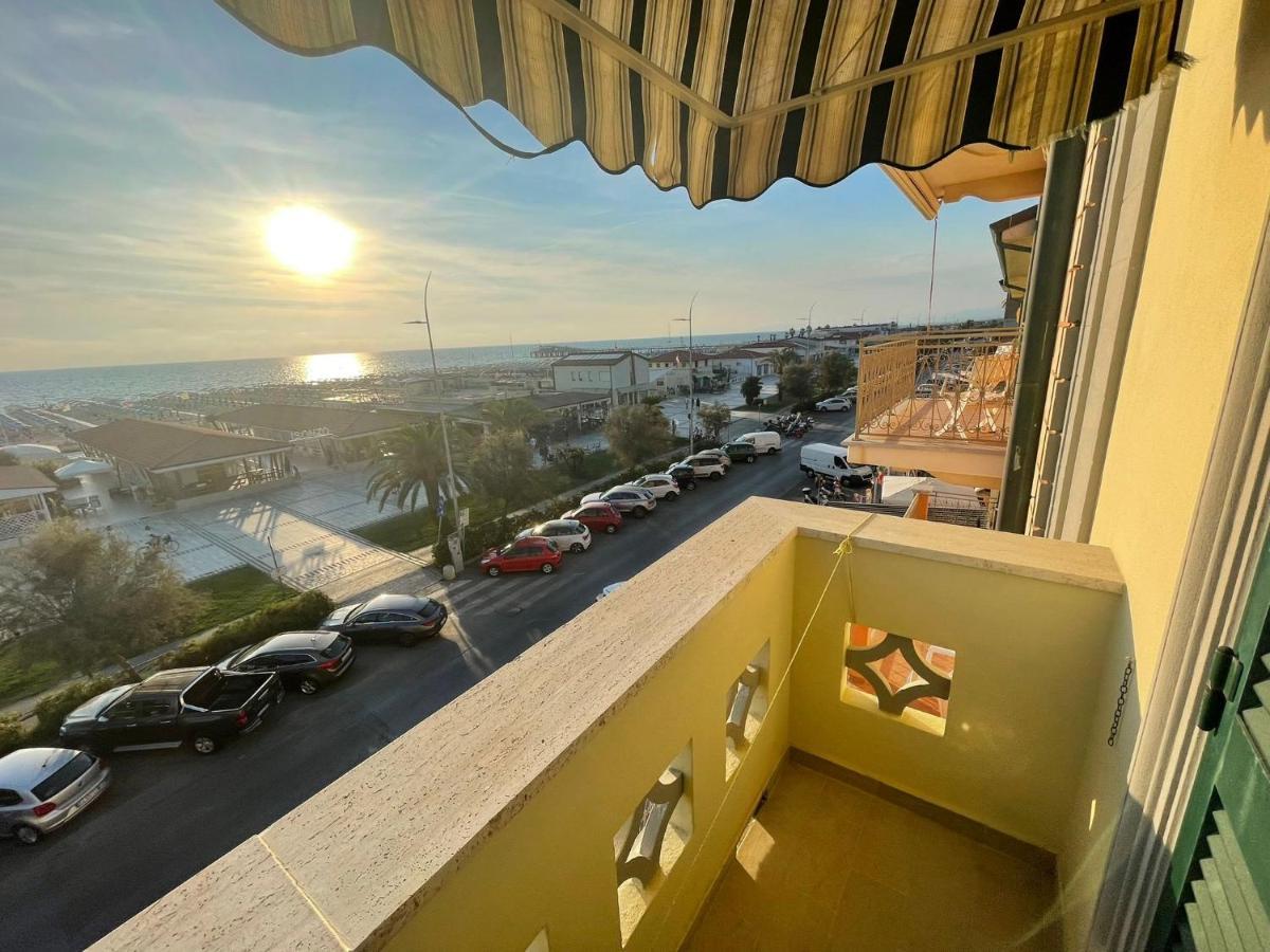 Hotel Valdinievole Camaiore Bagian luar foto
