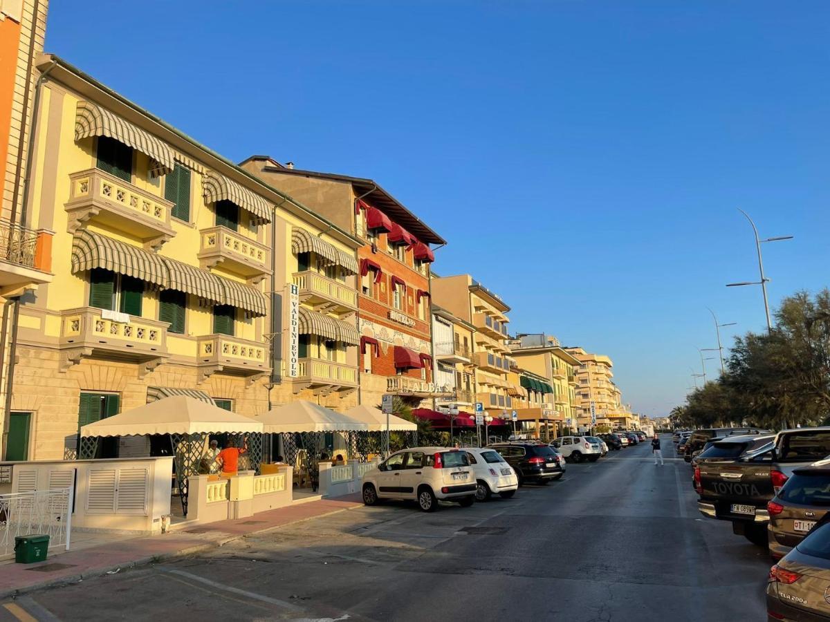 Hotel Valdinievole Camaiore Bagian luar foto