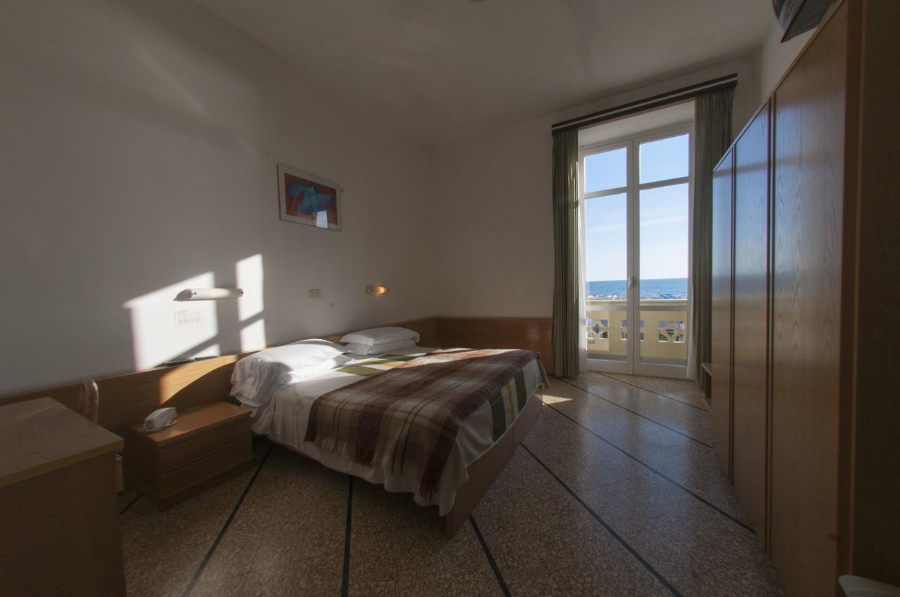 Hotel Valdinievole Camaiore Bagian luar foto