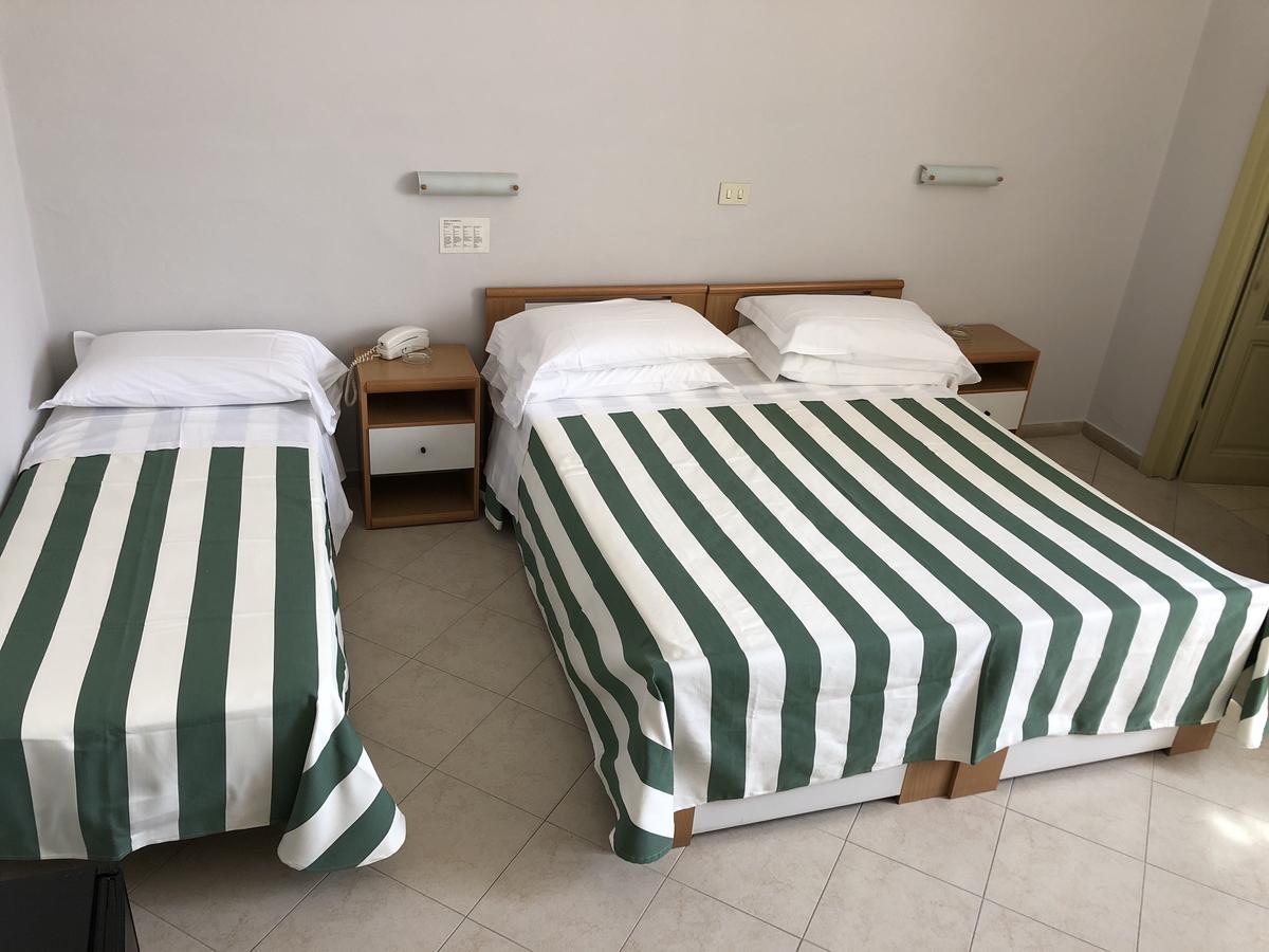 Hotel Valdinievole Camaiore Bagian luar foto
