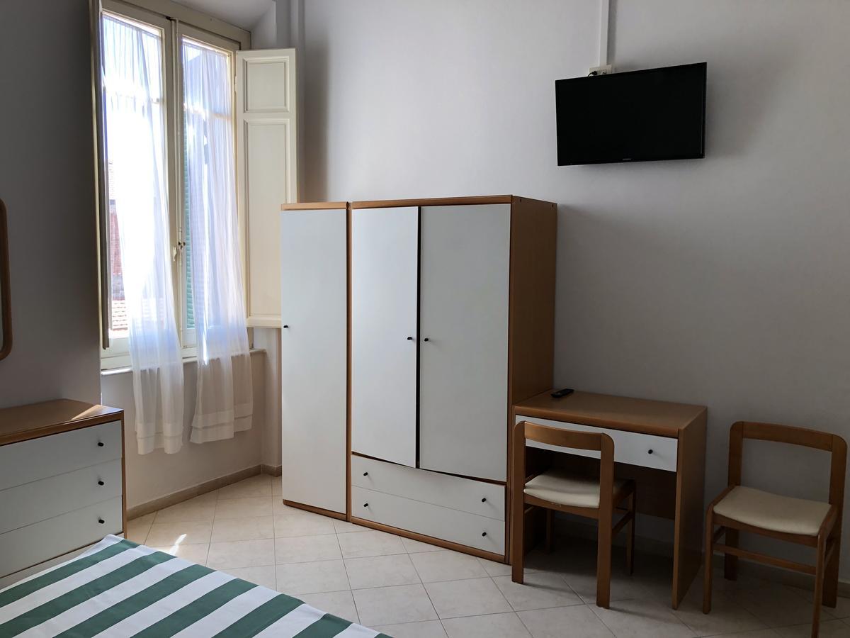 Hotel Valdinievole Camaiore Bagian luar foto