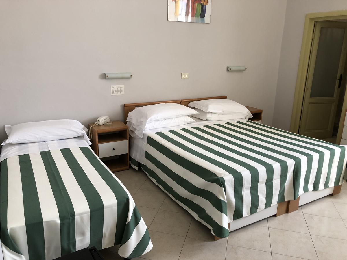 Hotel Valdinievole Camaiore Bagian luar foto