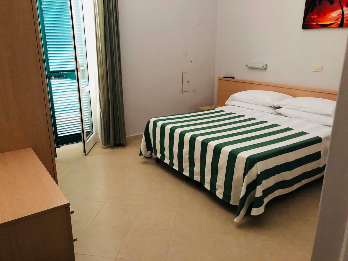 Hotel Valdinievole Camaiore Bagian luar foto