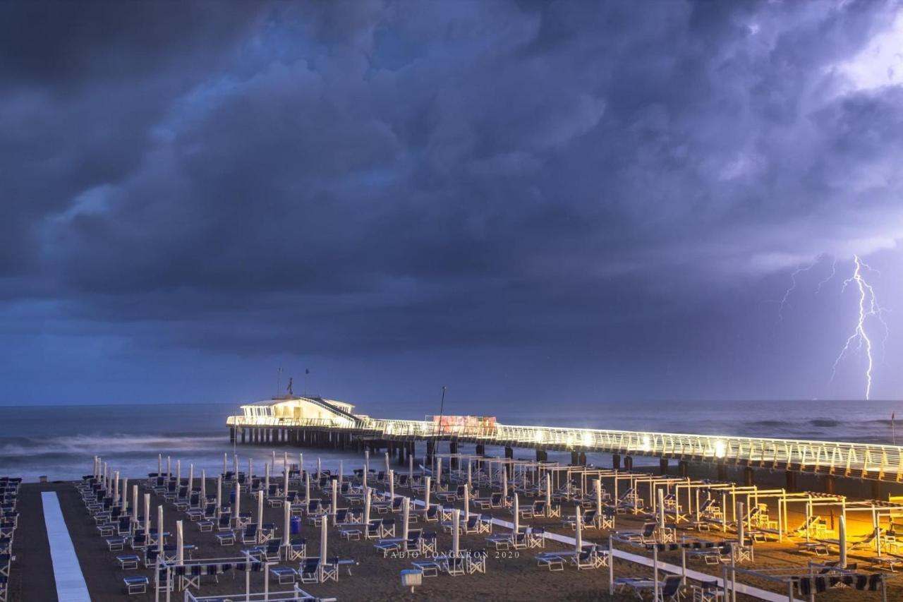 Hotel Valdinievole Camaiore Bagian luar foto